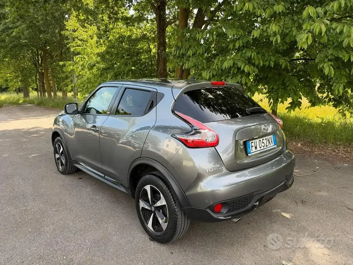 Usata Nissan Juke 110 CV (80 kW) 2019 Grigio SUV