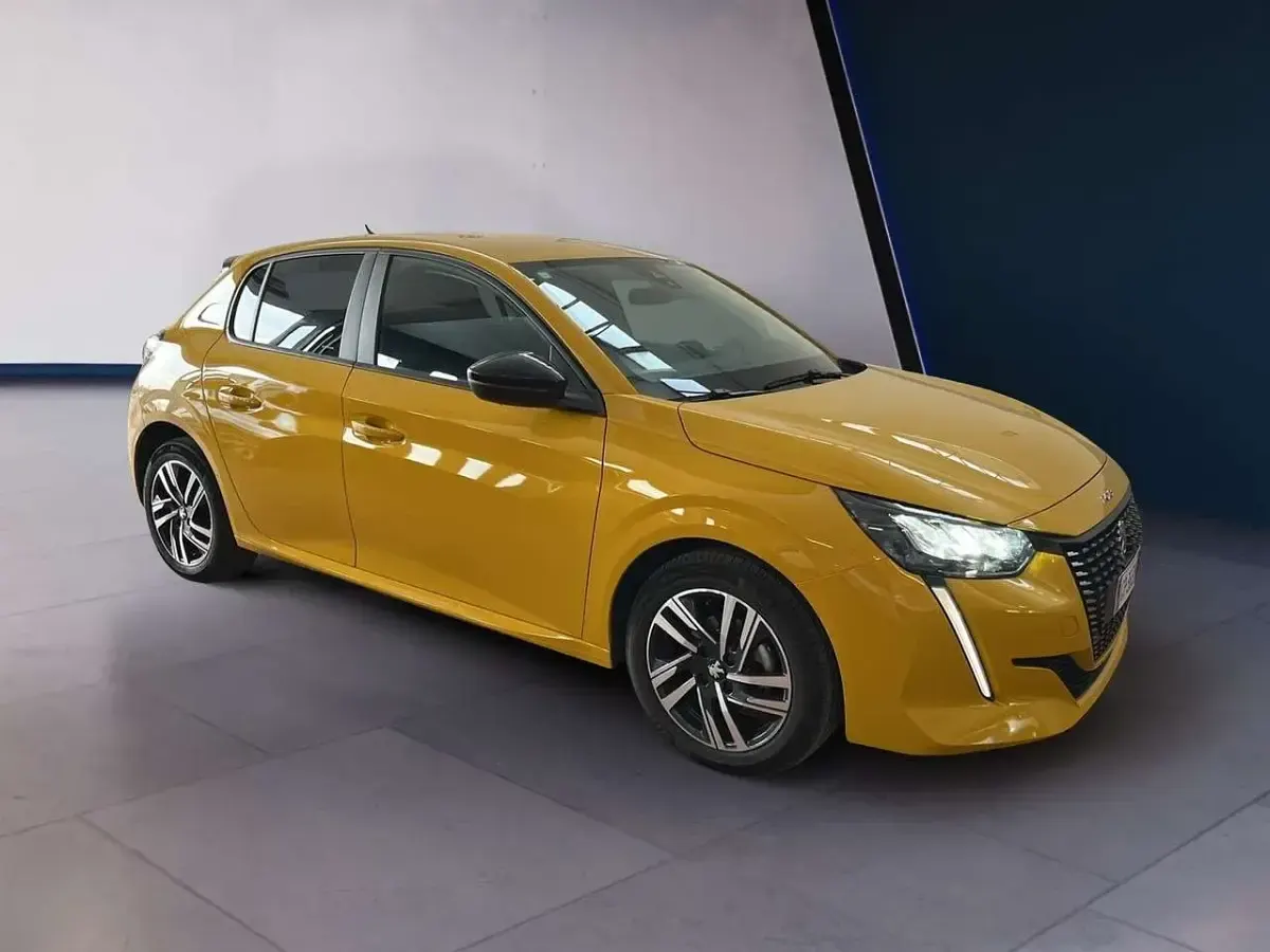 Usata Peugeot 208 Active 75 CV (55 kW) 2023 Giallo Utilitaria