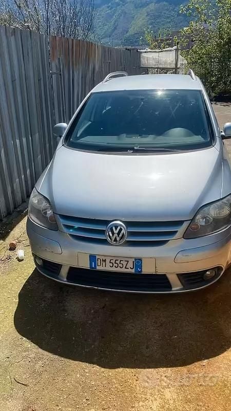 Usata VW Golf Plus Cross 140 CV (102 kW) 2008 Grigio Monovolume