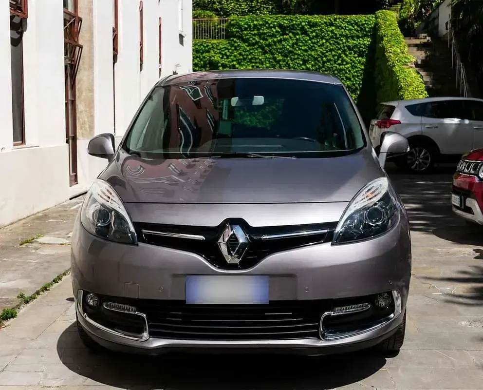 Usata Renault Scenic E-Tech LIMITED 106 CV (77 kW) 2014 Monovolume