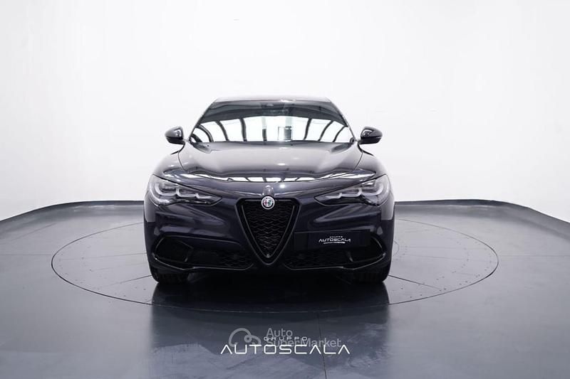 Usata Alfa Romeo Stelvio Sprint 160 CV (117 kW) 2024 Nero SUV