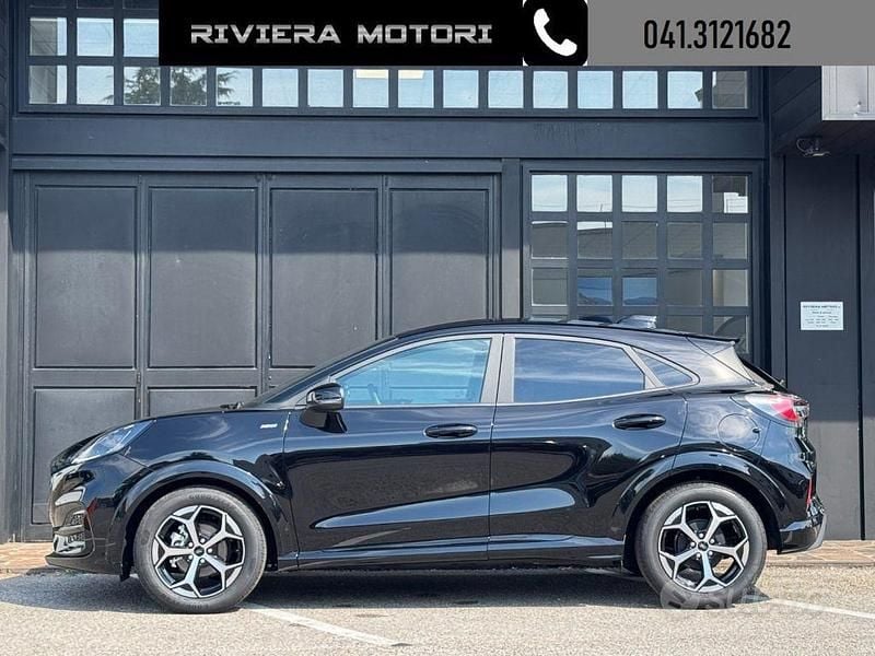 Second-hand Ford Puma ST-Line 125 CP (91 kW) 2025 Negru SUV