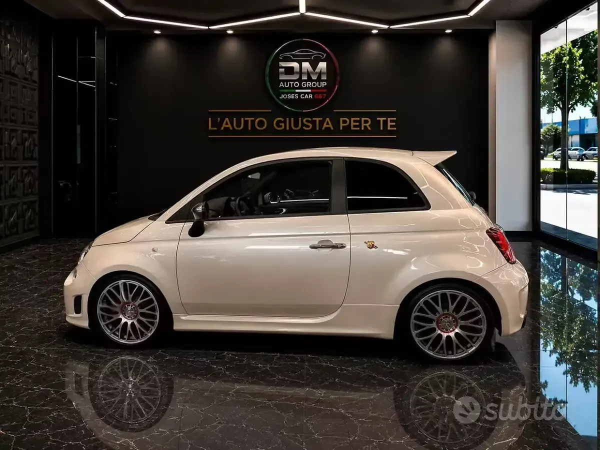 Usata Abarth 500 135 CV (99 kW) 2009 Bianco Utilitaria