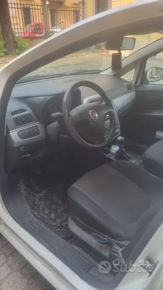 Usata Fiat Grande Punto 77 CV (56 kW) 2009 Utilitaria