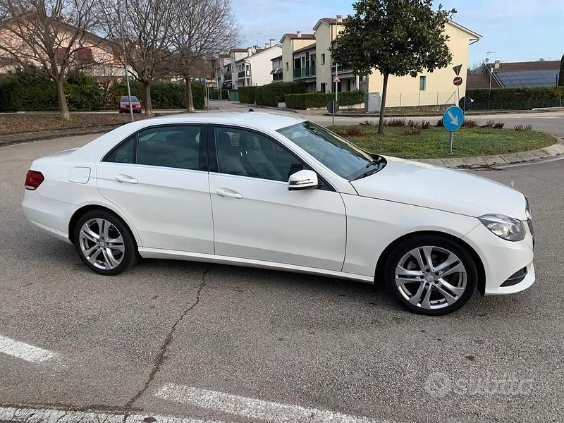 Gebraucht Mercedes E200 Executive 136 PS (100 kW) 2013 Weiß Limousine