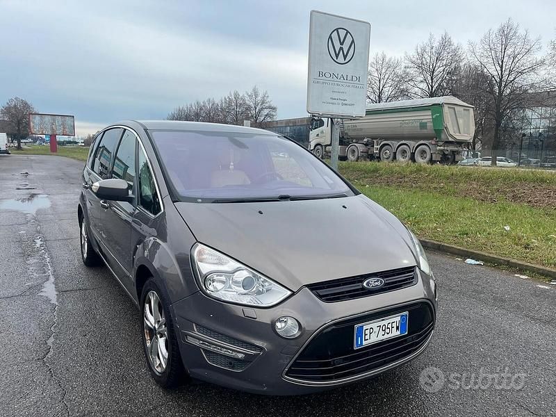 Usata Ford S-MAX Titanium 163 CV (119 kW) 2012 Grigio Monovolume