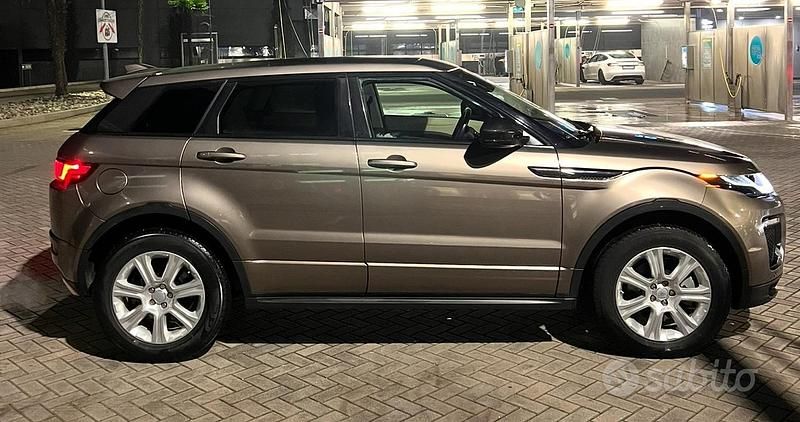 Usata Land Rover Range Rover evoque 150 CV (110 kW) 2016 SUV
