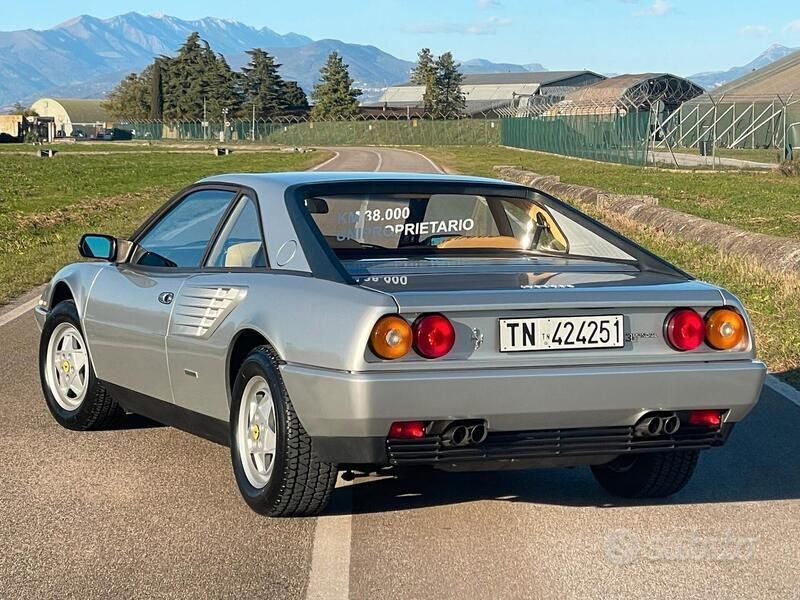 Usata Ferrari Mondial 271 CV (199 kW) 1986 Argento Coupé