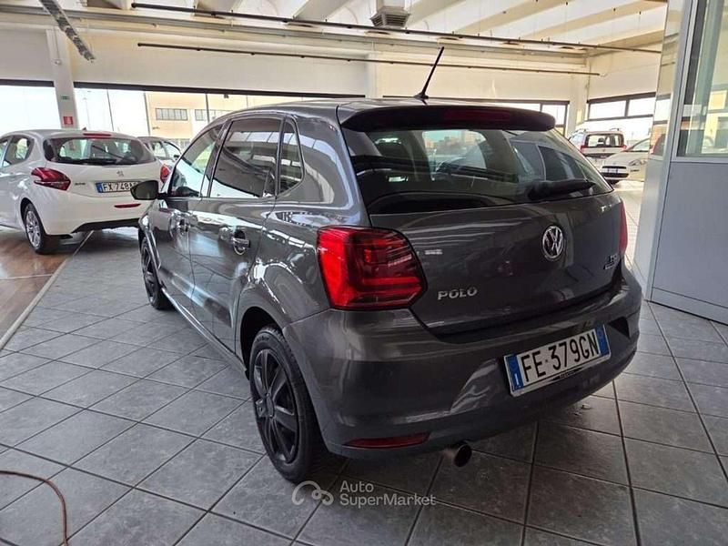 Usata VW Polo Comfortline 90 CV (66 kW) 2016 Grigio Berlina