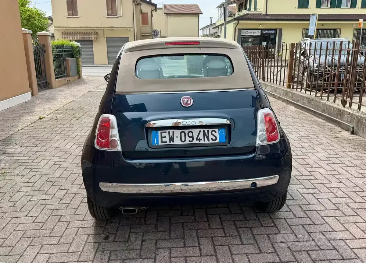 Usata Fiat 500 95 CV (69 kW) 2014 Bluazzurro Cabrio