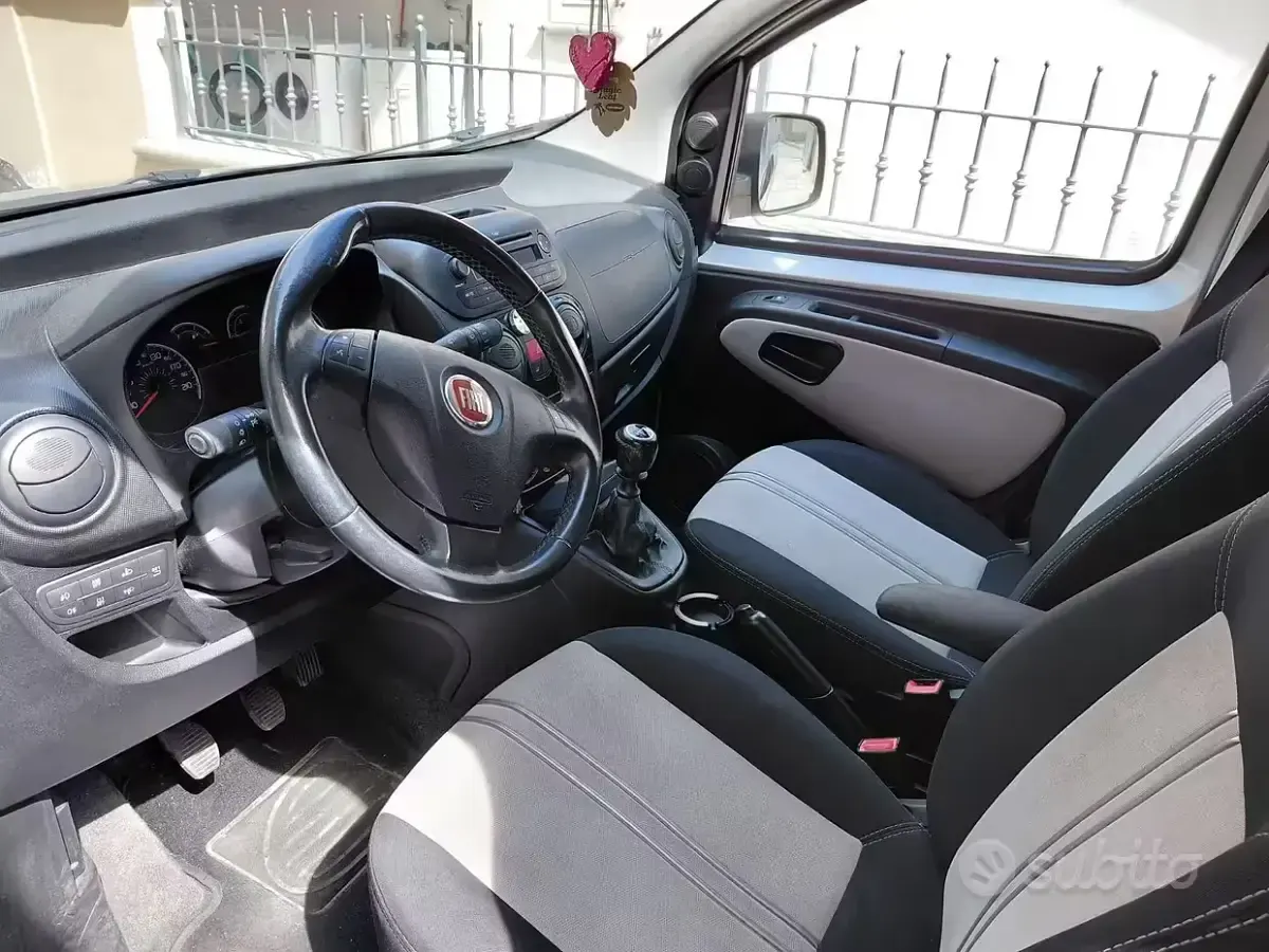 Occasion Fiat Qubo Trekking 77 ch (56 kW) 2016 Gris Monospace