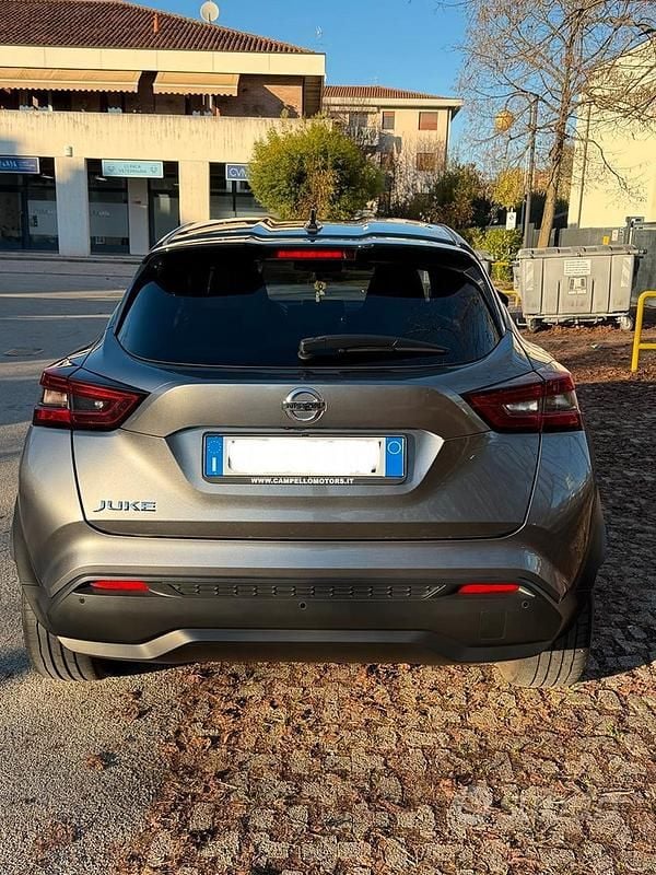 Usata Nissan Juke Enigma 114 CV (83 kW) 2021 Grigio SUV