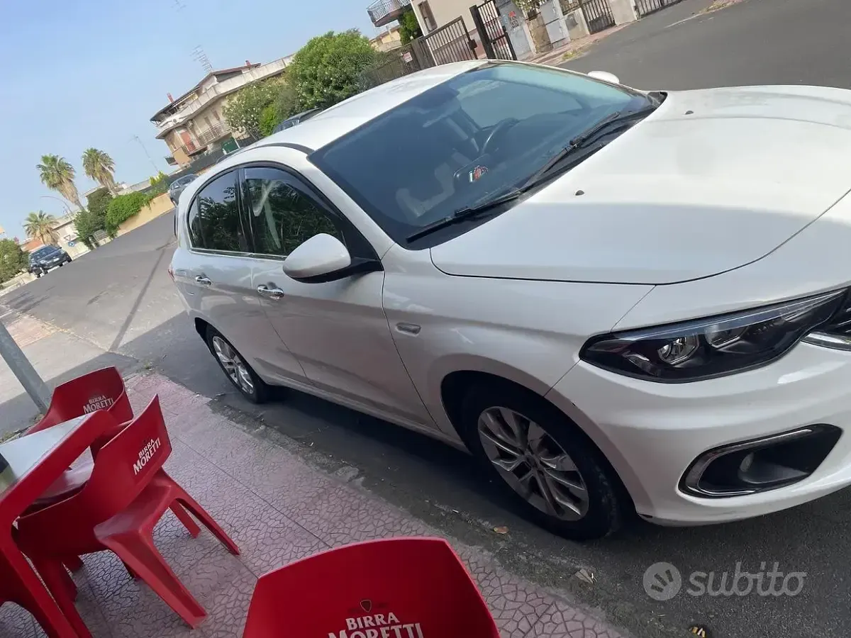 Usata Fiat Tipo 120 CV (88 kW) 2017 Bianco Berlina