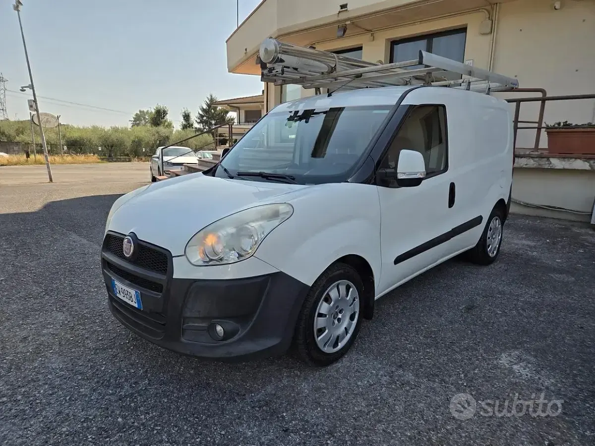 Usata Fiat Doblò 105 CV (77 kW) 2014 Bianco Monovolume