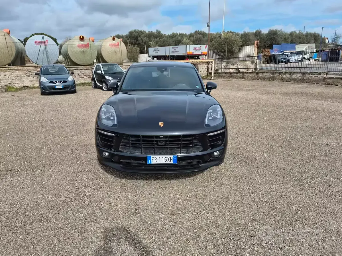 Usata Porsche Macan 252 CV (185 kW) 2018 Nero SUV