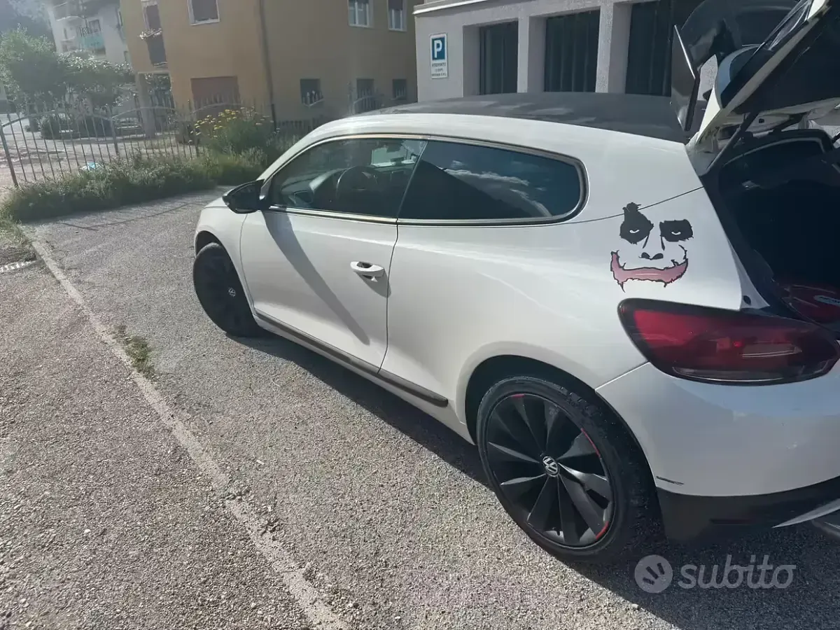 Usata VW Scirocco 122 CV (89 kW) 2011 Bianco Coupé