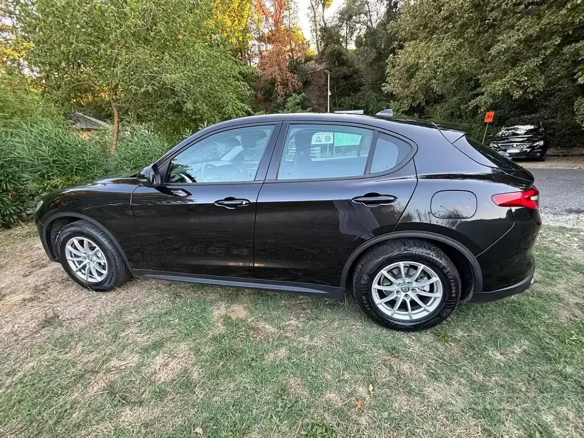 Usata Alfa Romeo Stelvio Tech Edition 190 CV (139 kW) 2019 Nero SUV