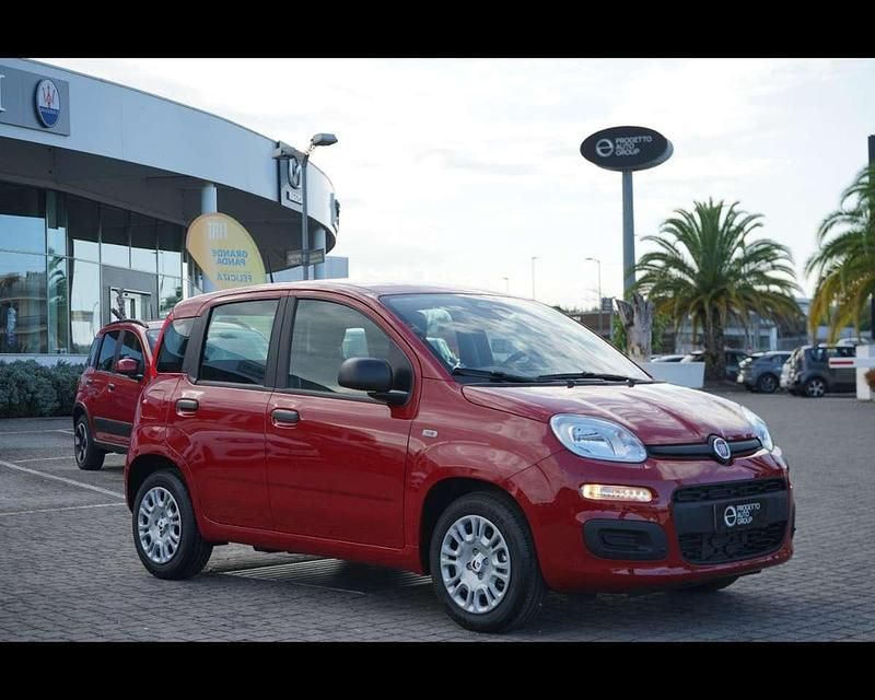 Nuova Fiat Panda 70 CV (51 kW) 2025 Rosso passione Utilitaria