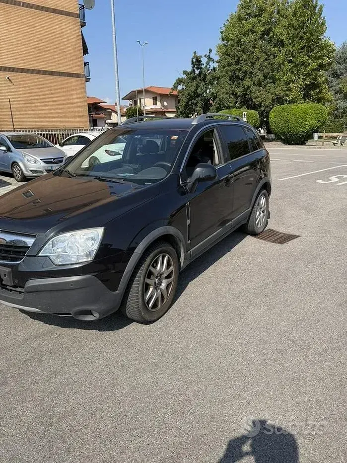 Usata Opel Antara 150 CV (110 kW) 2008 Nero SUV
