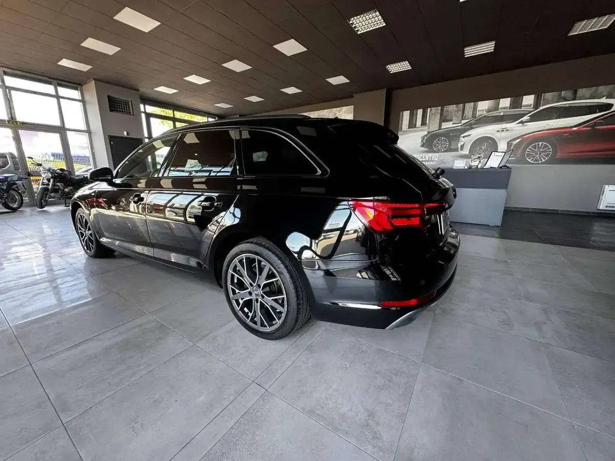 Usata Audi A4 S-Line 190 CV (139 kW) 2017 Nero Station wagon