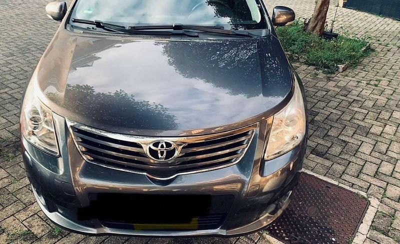 Usata Toyota Avensis Plus 132 CV (97 kW) 2011 Station wagon