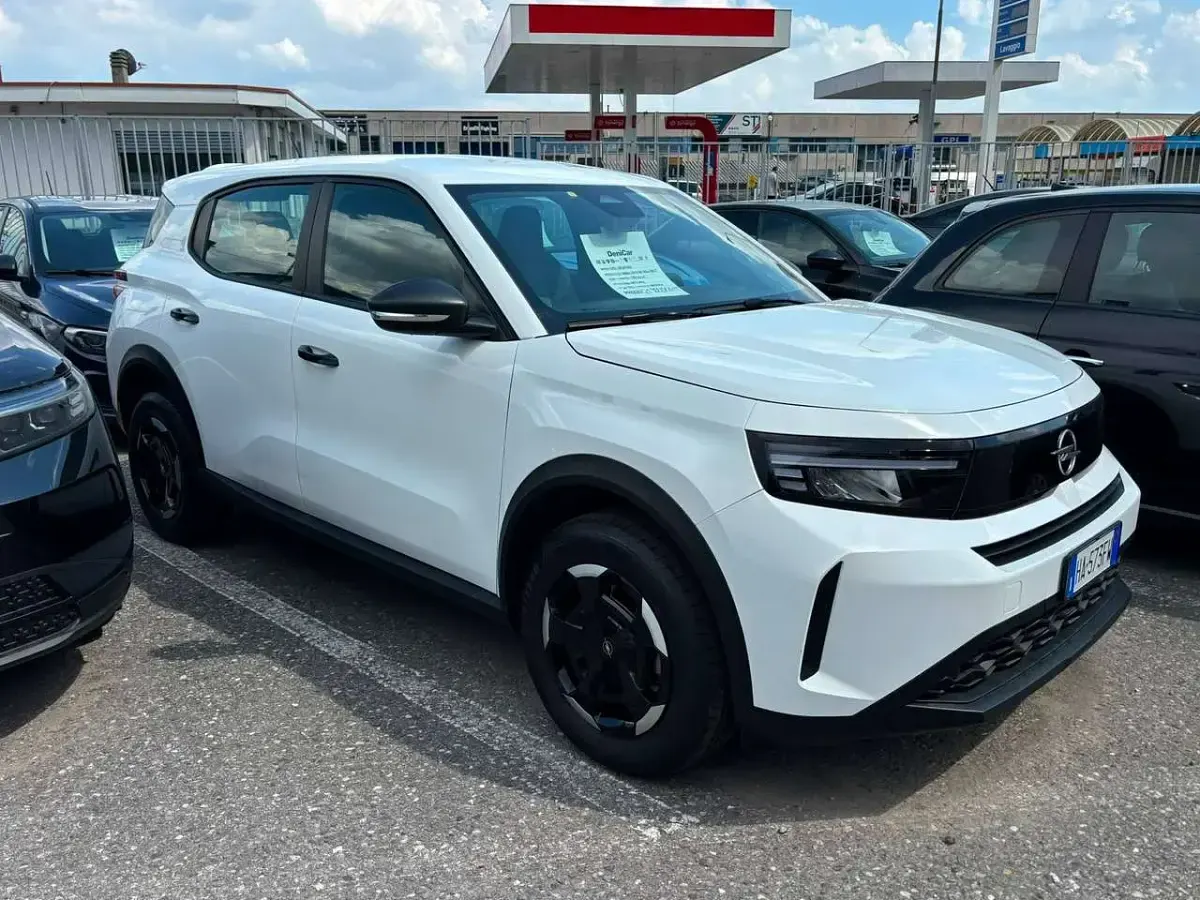 Usata Opel Frontera Edition 136 CV (100 kW) 2025 Bianco SUV