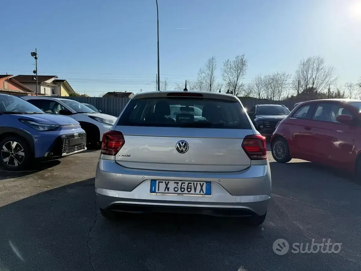 Usata VW Polo Comfortline 65 CV (47 kW) 2019 Grigio Utilitaria