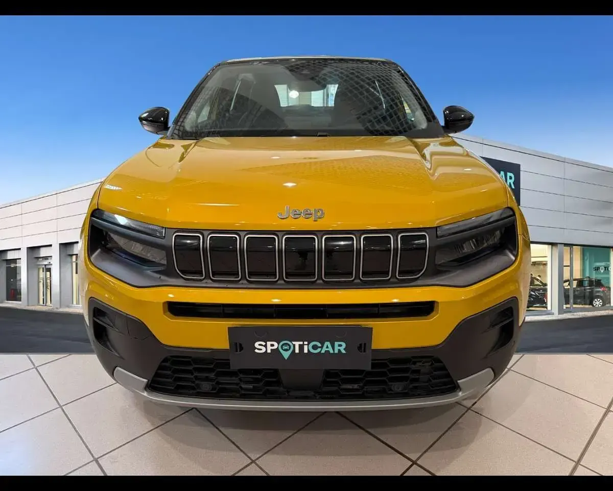 Nuova Jeep Avenger Altitude 101 CV (74 kW) 2026 Sun con tetto volcano SUV