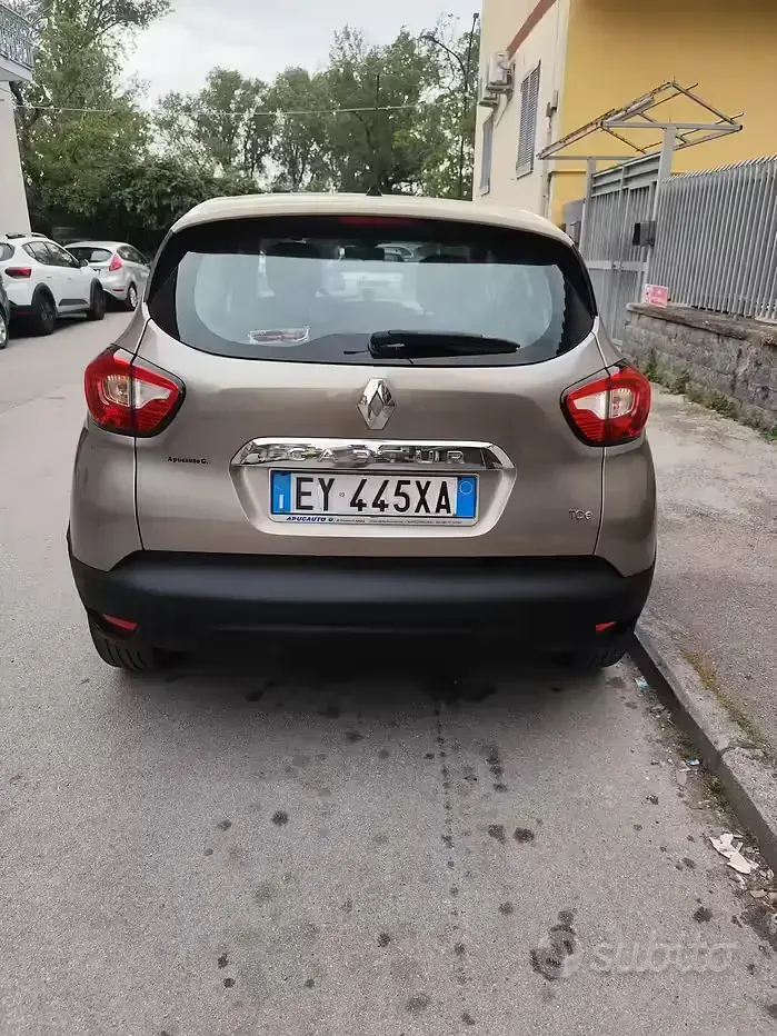Usata Renault Captur 90 CV (66 kW) 2015 SUV