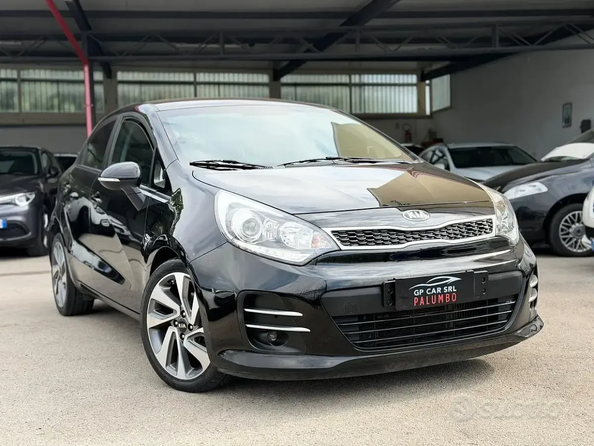 Usata Kia Rio 90 CV (66 kW) 2016 Nero Utilitaria