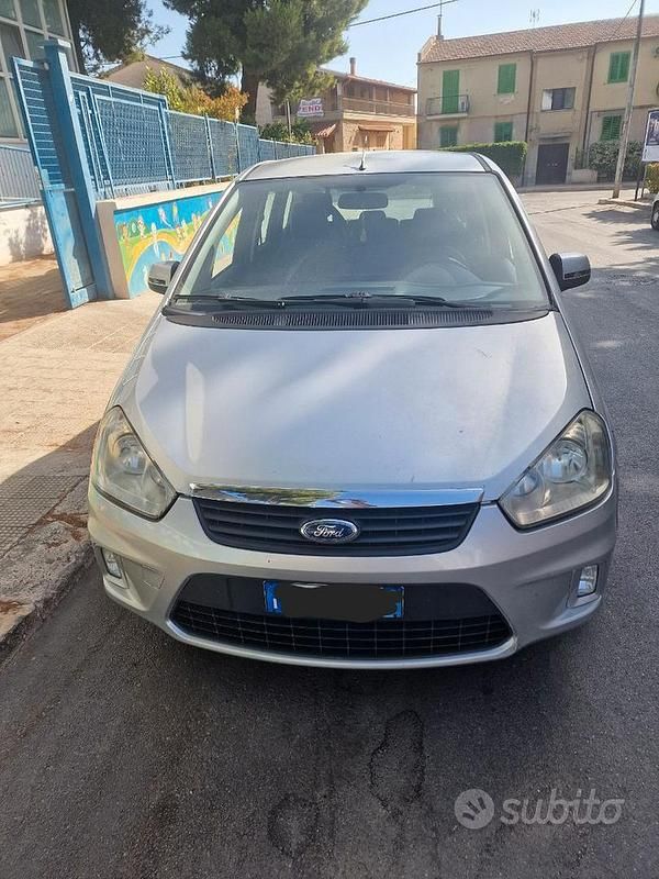 Grigio Usata 2010 Ford C-MAX Monovolume | 2000 € (Ottimo prezzo) - Immagine 1/4