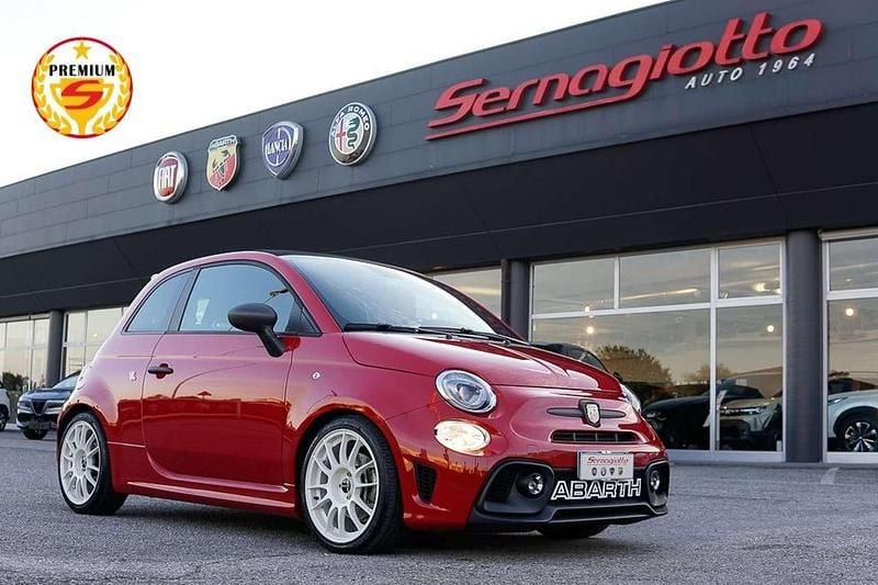 Rosso officina Usata 2024 Abarth 595C Cabrio | 25.990 € (Buon prezzo) - Immagine 1/4