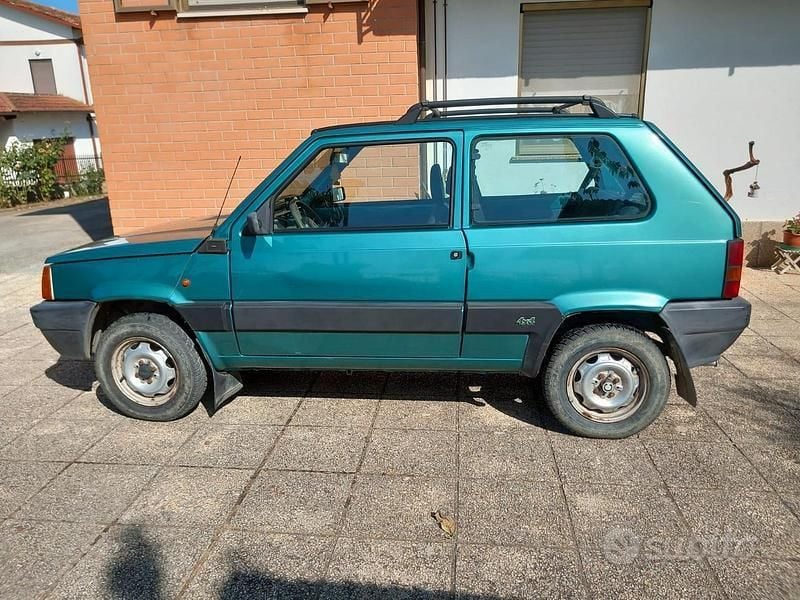 Usata Fiat Panda 4x4 54 CV (39 kW) 2003 Verde Utilitaria