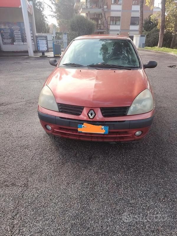 Usata Renault Clio II 2005 Rosso Utilitaria