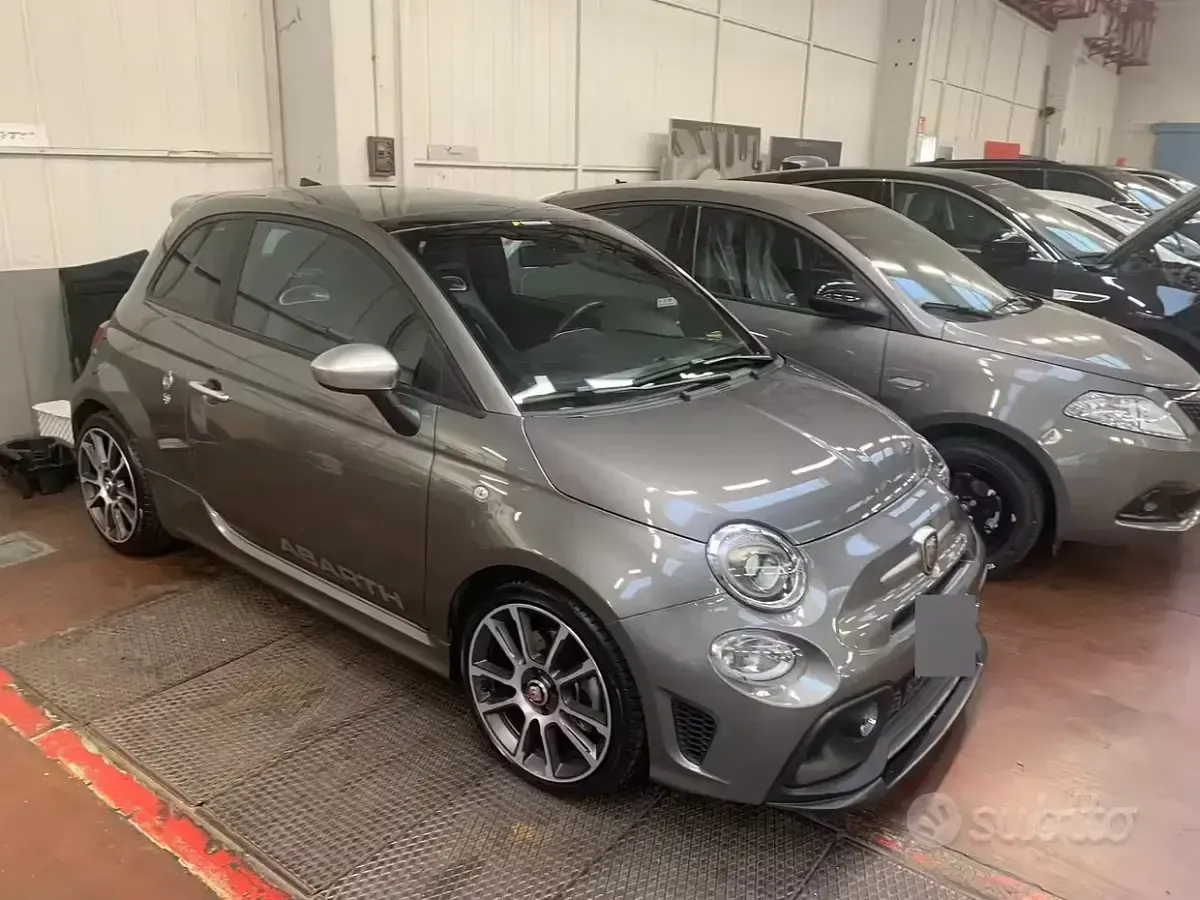 Usata Abarth 595 135 CV (99 kW) 2020 Grigio Berlina