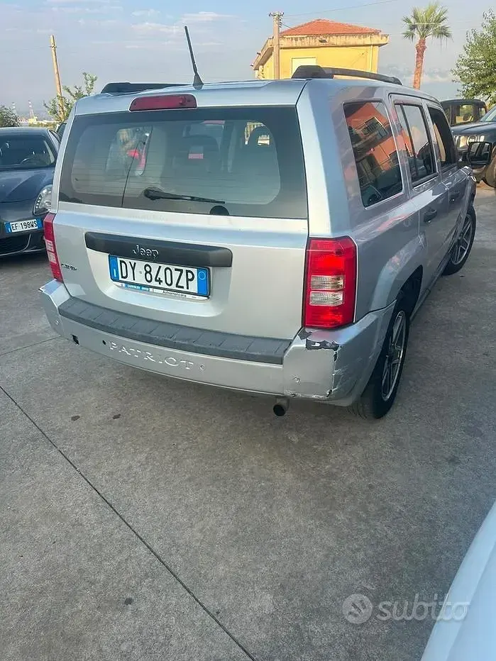 Usata Jeep Patriot Limited 140 CV (102 kW) 2009 Marrone SUV