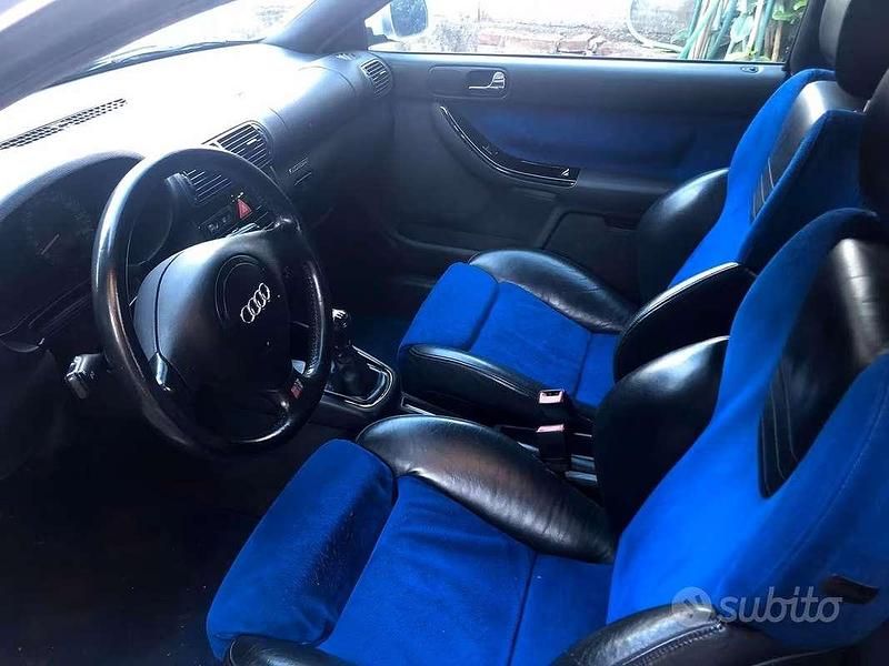 Usata Audi A3 209 CV (153 kW) 1999 Argento Utilitaria