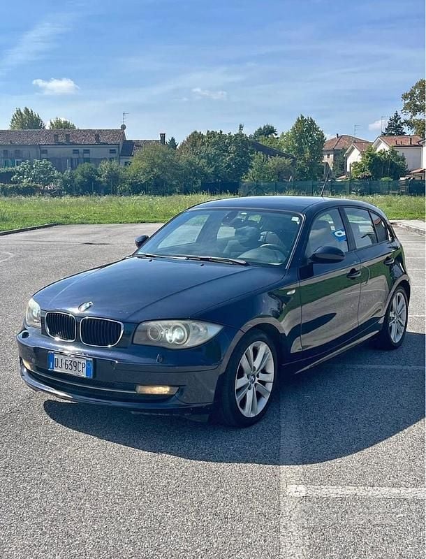 Usata BMW 118 2008 Blu Utilitaria