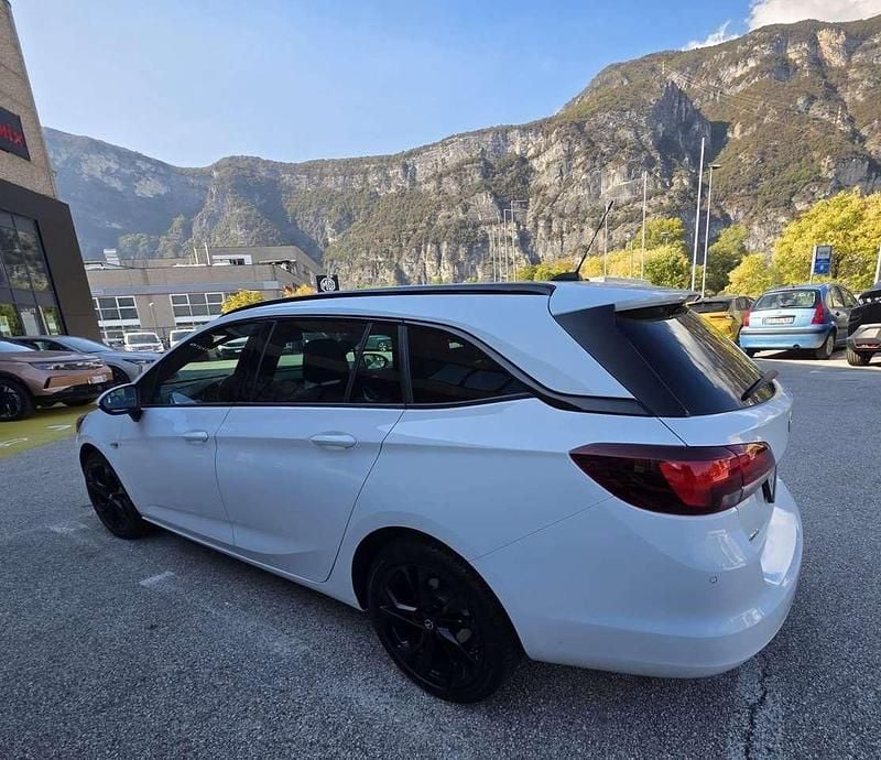 Usata Opel Astra Edition 105 CV (77 kW) 2021 Other Station wagon