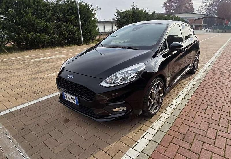 Usata 2018 Ford Fiesta ST-Line Berlina | 13.000 € (Cara) - Immagine 1/4