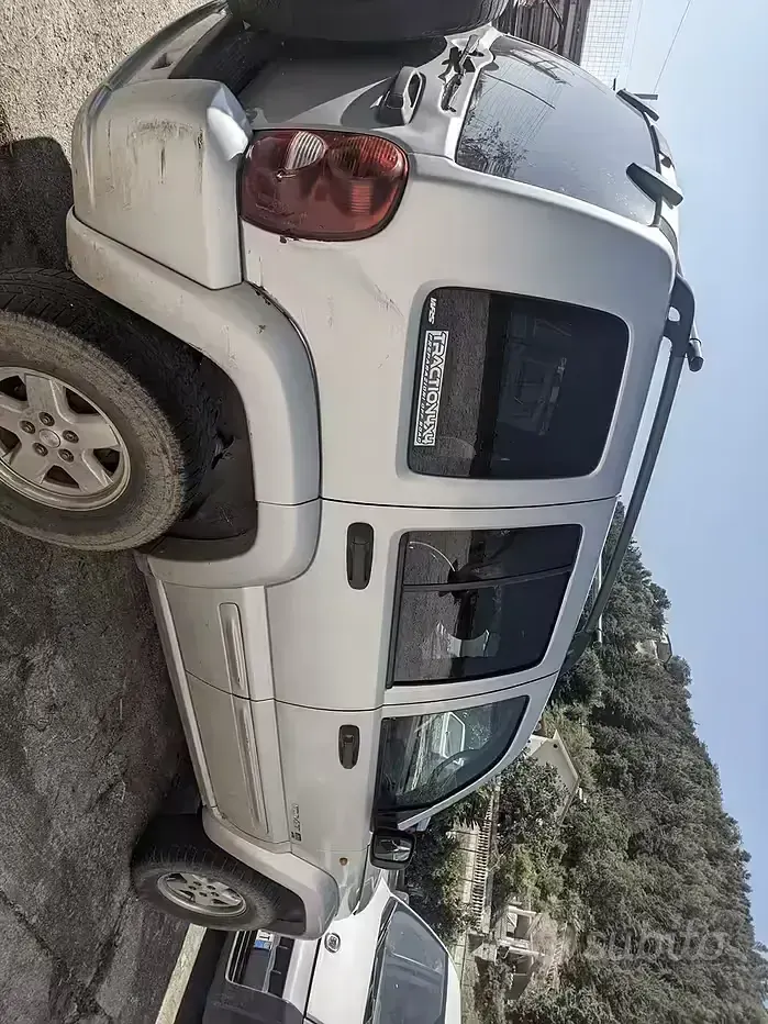 Usata Jeep Cherokee 143 CV (105 kW) 2002 SUV