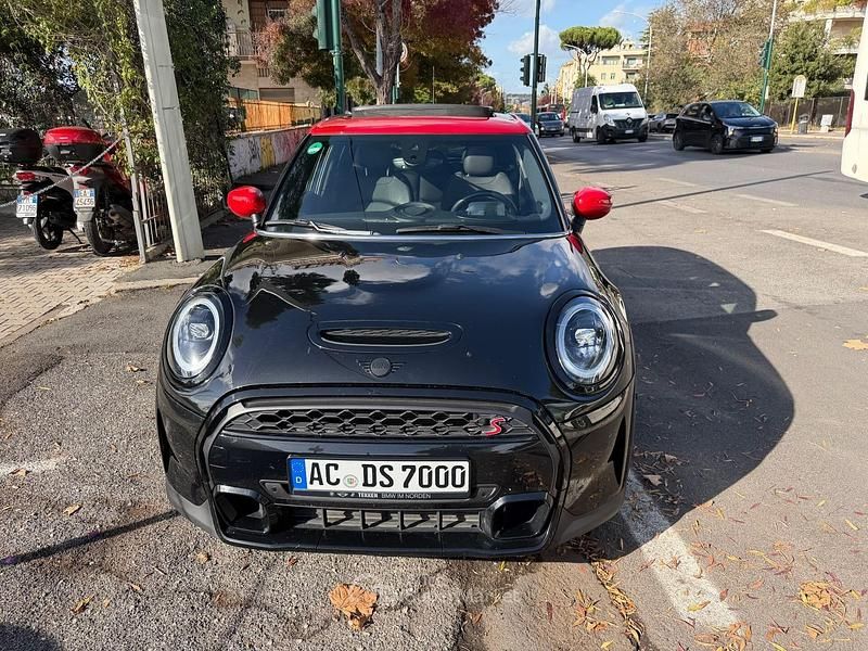 Nero Usata 2023 Mini Cooper Clubman Station wagon | 26.500 € (Buon prezzo) - Immagine 1/4