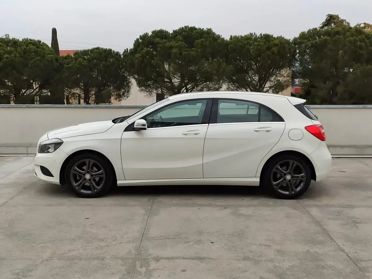 Usata Mercedes A180 136 CV (100 kW) 2016 Bianco Berlina