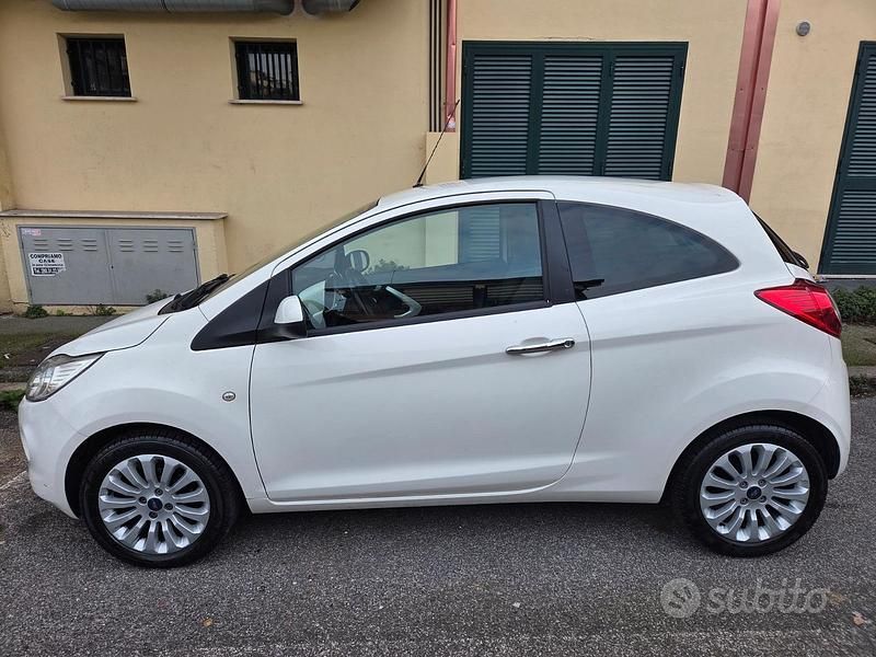 Usata Ford Ka 69 CV (50 kW) 2014 Bianco Utilitaria