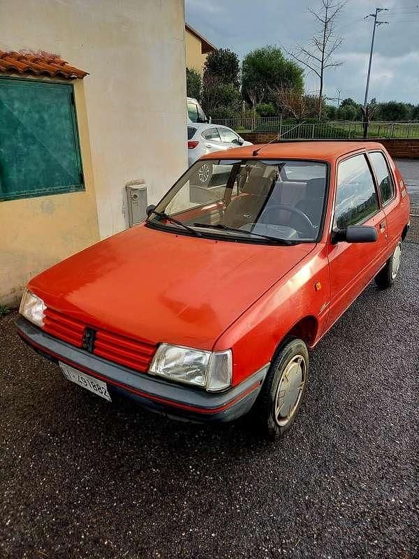 Usata Peugeot 205 44 CV (32 kW) 1992 Rosso Berlina