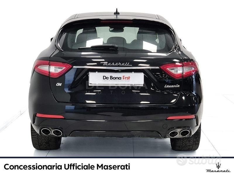 Usata Maserati Levante 275 CV (202 kW) 2018 Nero SUV