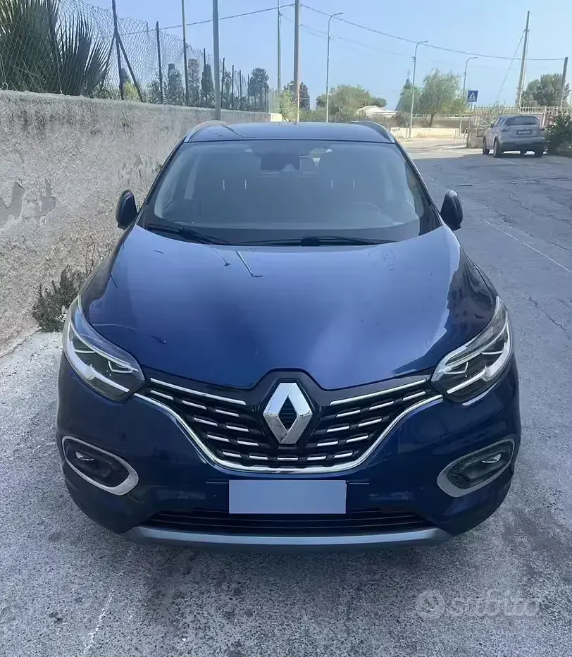 Usata Renault Kadjar 116 CV (85 kW) 2021 Bluazzurro SUV