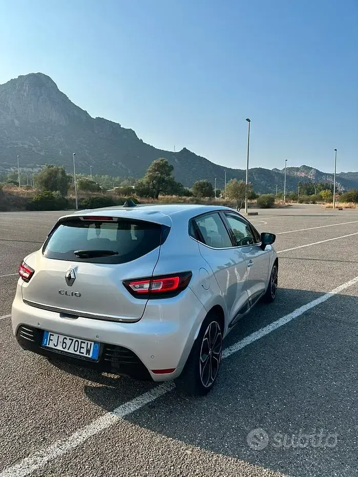 Usata Renault Clio IV 110 CV (80 kW) 2017 Grigio Berlina