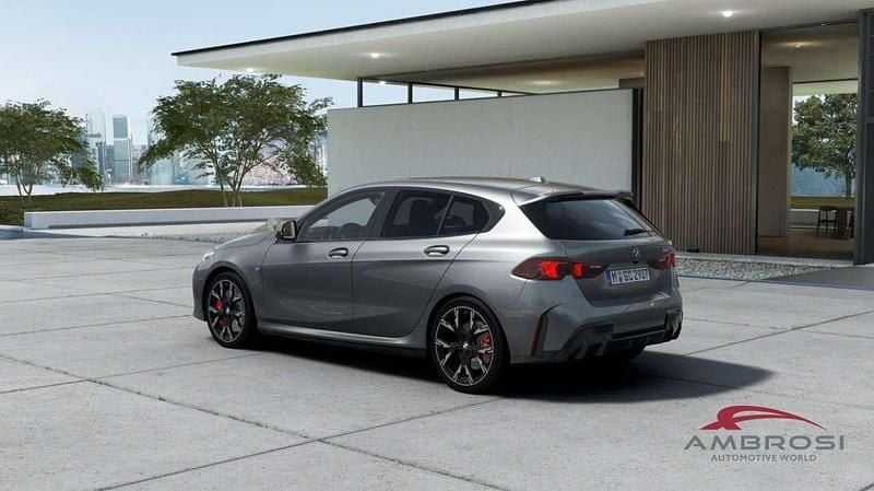 Usata BMW 118 M Sport 150 CV (110 kW) 2025 Nero Utilitaria
