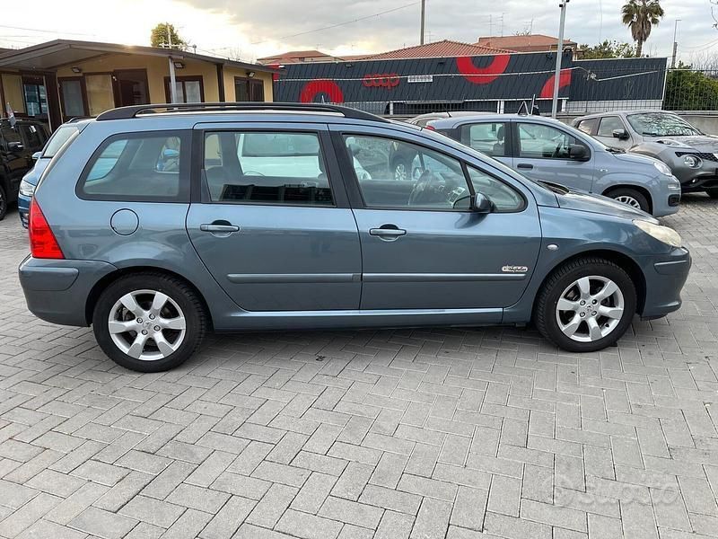 Usata Peugeot 307 109 CV (80 kW) 2007 Grigio Berlina